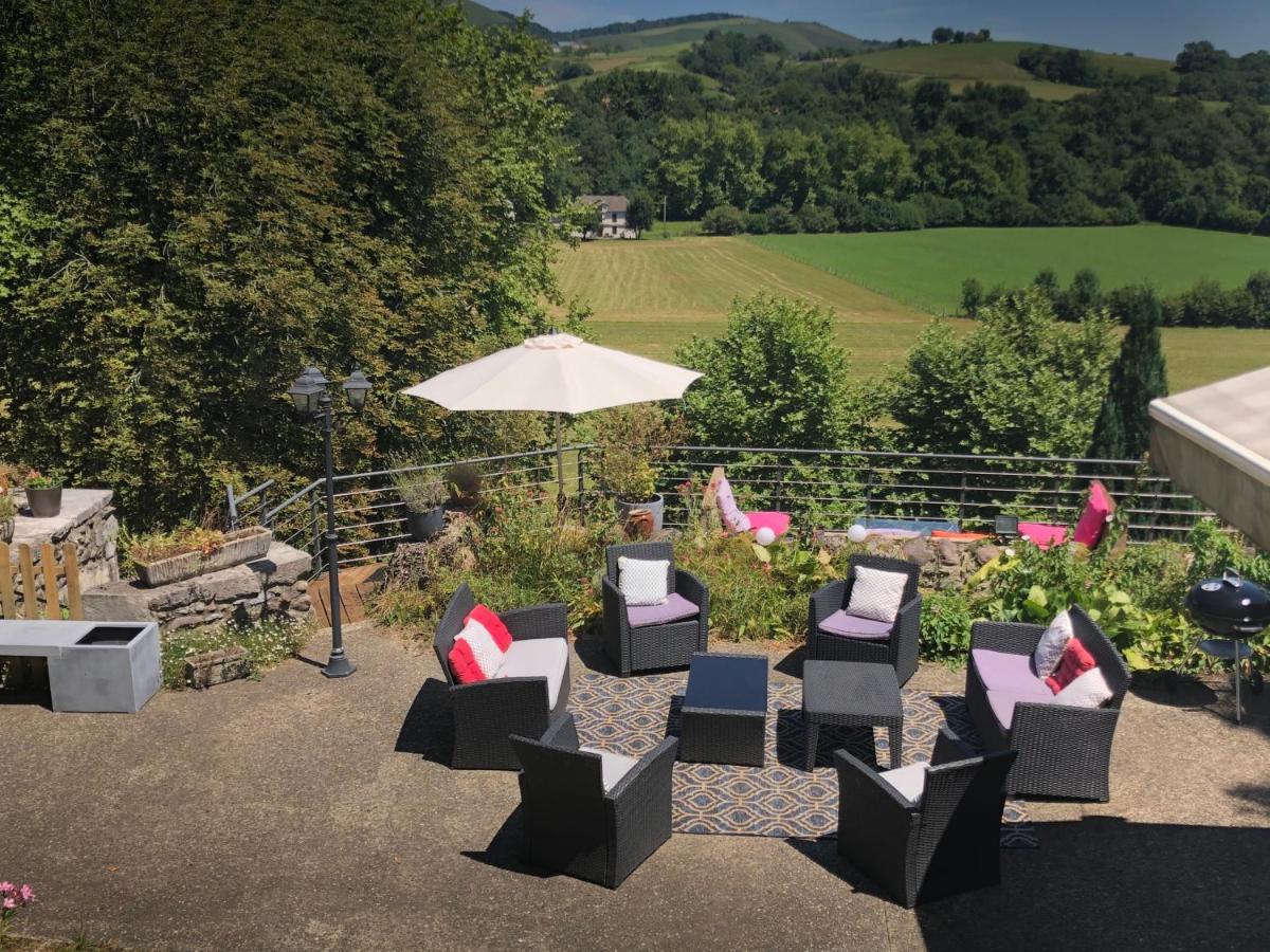Maison de vacances Pays basque et Béarn - Capacité 14 personnes - Week-end, tourisme, séminaires, stages, réunions Lanne-en-Baretous Exterior foto