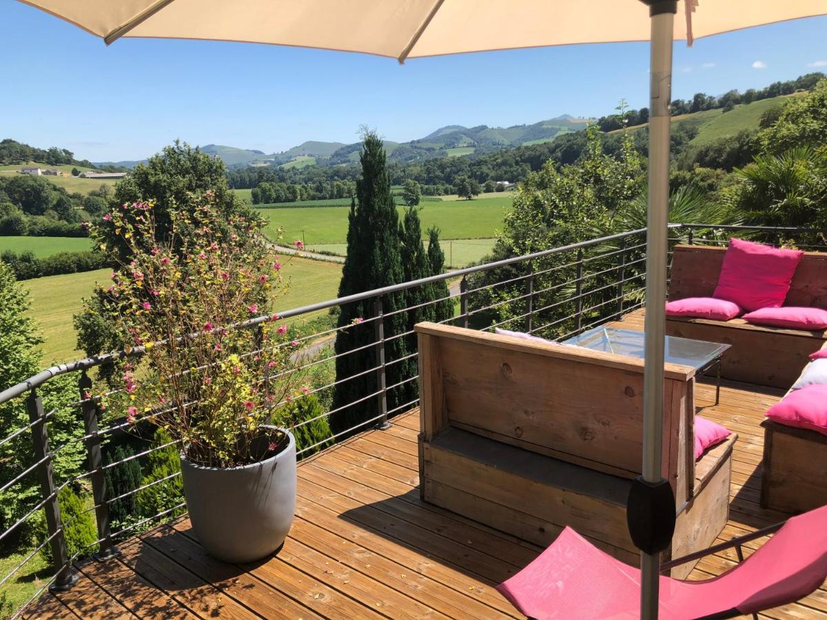 Maison de vacances Pays basque et Béarn - Capacité 14 personnes - Week-end, tourisme, séminaires, stages, réunions Lanne-en-Baretous Exterior foto